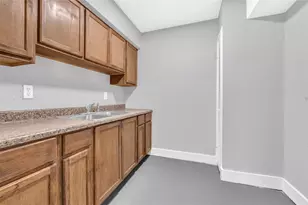 3802 Dabney St, Houston, TX 77026 - Photo 11