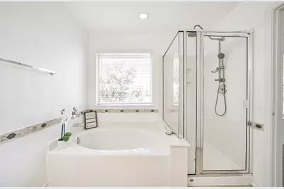 11823 Keystone Spring Way, Houston, TX 77089 - Photo 9