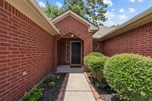 9763 El Chaco St, Baytown, TX 77521 - Photo 3