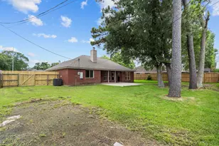 9763 El Chaco St, Baytown, TX 77521 - Photo 35