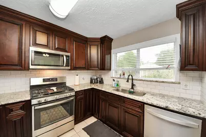9634 Thistle Trail Drive, Houston, TX 77070 - Photo 7