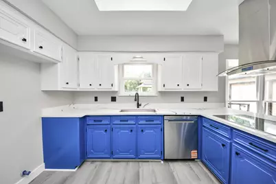 7822 Maple Tree Drive, Houston, TX 77088 - Photo 15