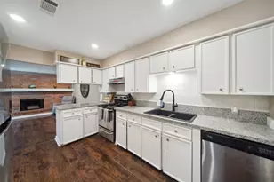 12935 Andromeda Ct, Willis, TX 77318 - Photo 5