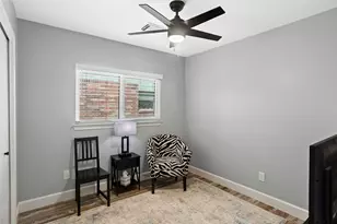 5521 Pecos St, Dickinson, TX 77539 - Photo 7