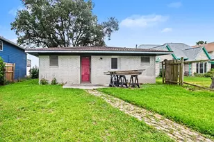 10518 Ocean Dr, Beach City, TX 77523 - Photo 7