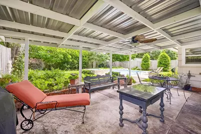 4712 Glenmont Street, Bellaire, TX 77401 - Photo 17