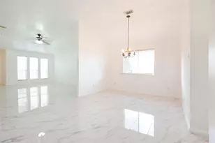 7103 Bryton Park Dr, Houston, TX 77083 - Photo 7