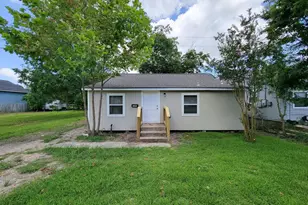 1107 Roosevelt St, La Marque, TX 77568 - Photo 1