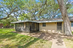 113 Krupka St, Columbus, TX 78934 - Photo 9