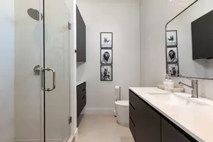 1110 Grovewood Ln, Houston, TX 77008 - Photo 39