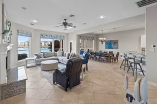 15637 Marina Dr, Conroe, TX 77356 - Photo 13