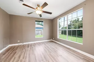 539 Melbourne St, Houston, TX 77022 - Photo 13