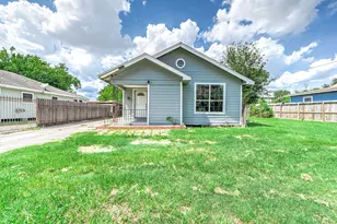539 Melbourne St, Houston, TX 77022 - Photo 1