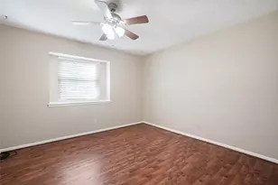 28914 Pine Hill Dr, Shenandoah, TX 77381 - Photo 11
