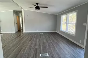 11 County Rd 2803, Cleveland, TX 77327 - Photo 7