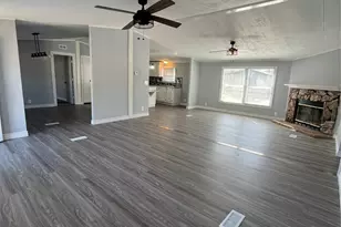 11 County Rd 2803, Cleveland, TX 77327 - Photo 9