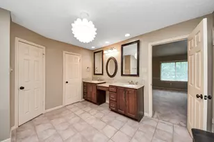 2307 Stephens Grant Dr, Sugar Land, TX 77479 - Photo 17