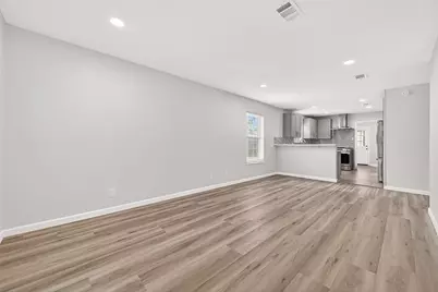 6034 Autumn Forest Drive, Houston, TX 77092 - Photo 17