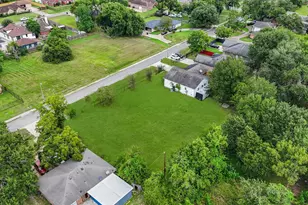 2823 Rigel Rd, Houston, TX 77088 - Photo 3