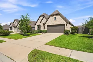 30970 Laurel Creek Ln, Conroe, TX 77385 - Photo 9