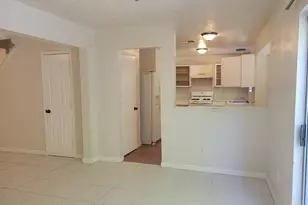 8823 Roaring Point Dr, Houston, TX 77088 - Photo 7