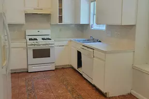 8823 Roaring Point Dr, Houston, TX 77088 - Photo 9