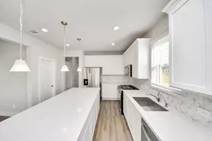 219 Orchard Laurel Dr, Alvin, TX 77511 - Photo 19