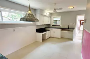 5630 Edith St, Houston, TX 77081 - Photo 9