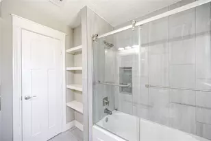 303 Old Bayou Dr, Dickinson, TX 77539 - Photo 39