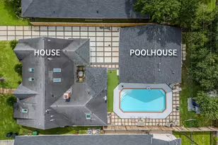 6518 Kury Ln, Houston, TX 77008 - Photo 9