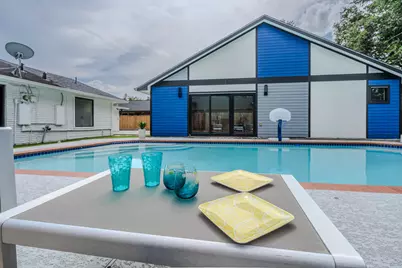 6518 Kury Lane, Houston, TX 77008 - Photo 3