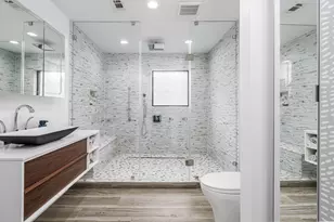 6518 Kury Ln, Houston, TX 77008 - Photo 19