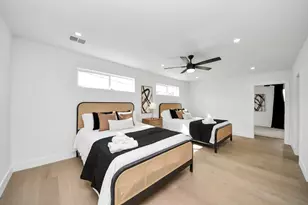 1111 E 27th St, Houston, TX 77009 - Photo 33