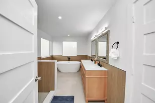 1111 E 27th St, Houston, TX 77009 - Photo 25