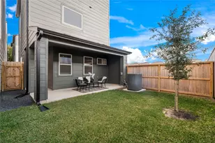 4708 Moving Meadows Dr, Houston, TX 77018 - Photo 1