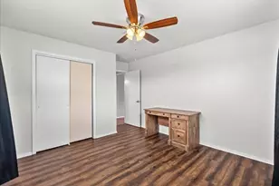 868 Bonita St, Bayou Vista, TX 77563 - Photo 15