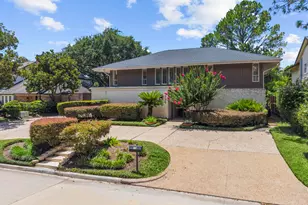 726 Montclair Blvd, Sugar Land, TX 77478 - Photo 3
