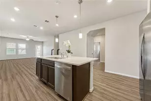 1218 Glendora Dr, Rosharon, TX 77583 - Photo 9