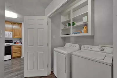 410 Freeman Avenue, Bryan, TX 77803 - Photo 11