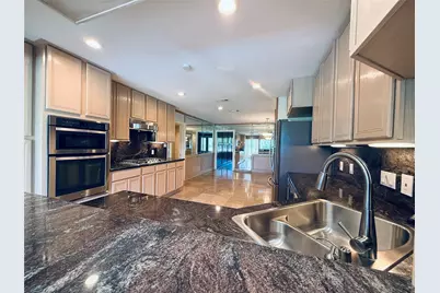 8638 Catalina Lane, Houston, TX 77075 - Photo 11