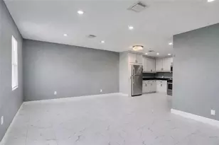 1107 E 40th 1/2 St, Houston, TX 77022 - Photo 13