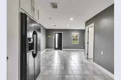 1107 E 40th 1/2 Street, Houston, TX 77022 - Photo 9