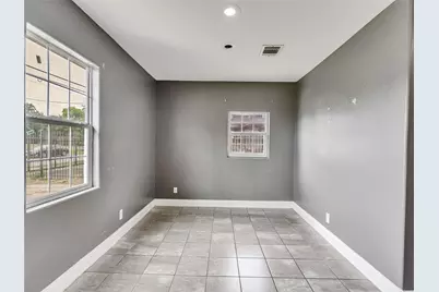 1107 E 40th 1/2 Street, Houston, TX 77022 - Photo 5