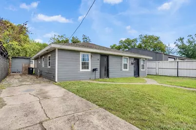 1107 E 40th 1/2 Street, Houston, TX 77022 - Photo 1
