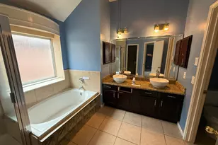 4823 Meadowglen Dr, Pearland, TX 77584 - Photo 15