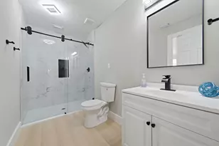 4042 Glen Cove Dr, Houston, TX 77021 - Photo 41