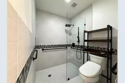 5005 Brady Street, Houston, TX 77011 - Photo 19