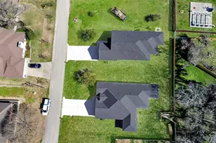 939 Lake View Dr, Montgomery, TX 77356 - Photo 7