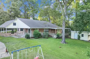 185 Lake Dr, Onalaska, TX 77360 - Photo 13