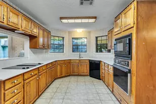 185 Lake Dr, Onalaska, TX 77360 - Photo 27